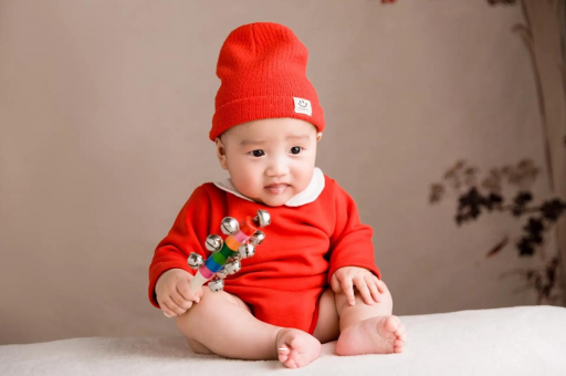 青岛3个月宝宝翻身 青岛3个月宝宝翻身